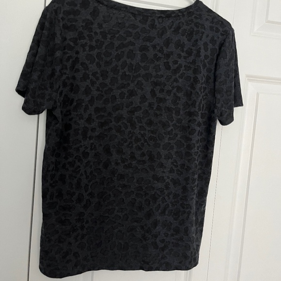 Simply Vera Wang short sleeve scoop neck tee, size L - Picture 5 of 5